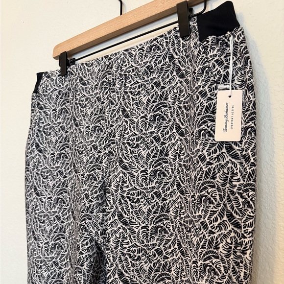 Tommy Bahama Everyday Active Pants - Picture 4 of 9